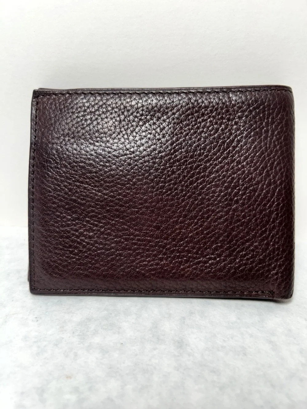 Kenneth Cole Dark Brown Pebbled Leather Bi-Fold Card Slim Wallet Men’s EUC